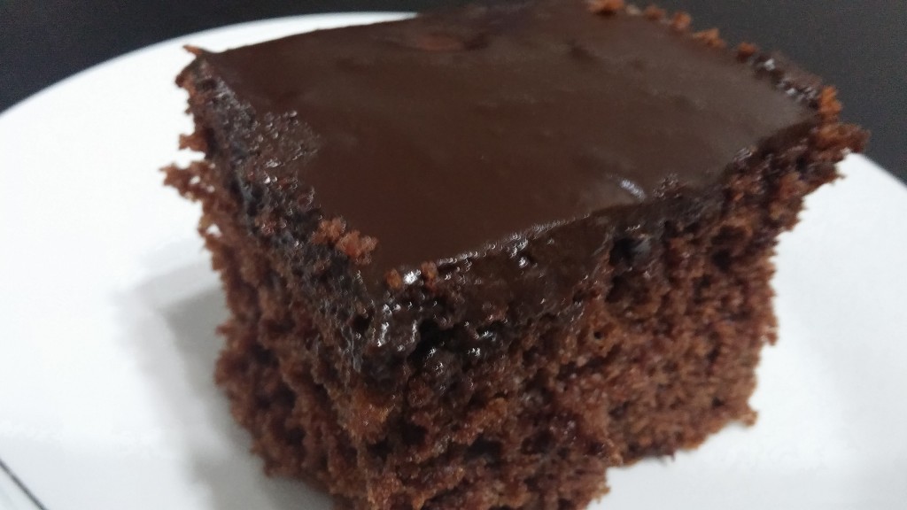 עוגת שוקולד מושלמת בדקה הכנה