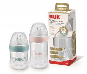 Nature Sense - NUK בקבוק הזנה לחווייה הכי קרובה להנקה, עם פטמה ייחודית בעלת פתחים מרובים